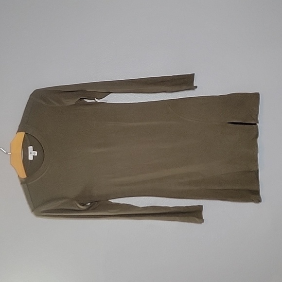 bp Dresses & Skirts - BP mini long sleeve dress